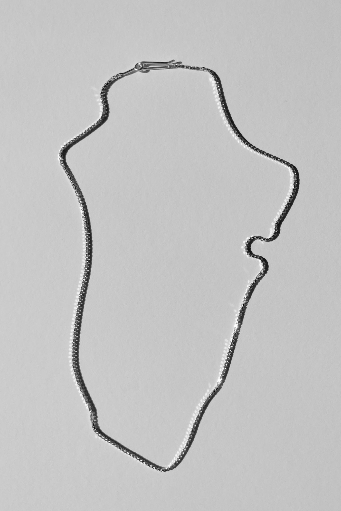LINE necklace no4