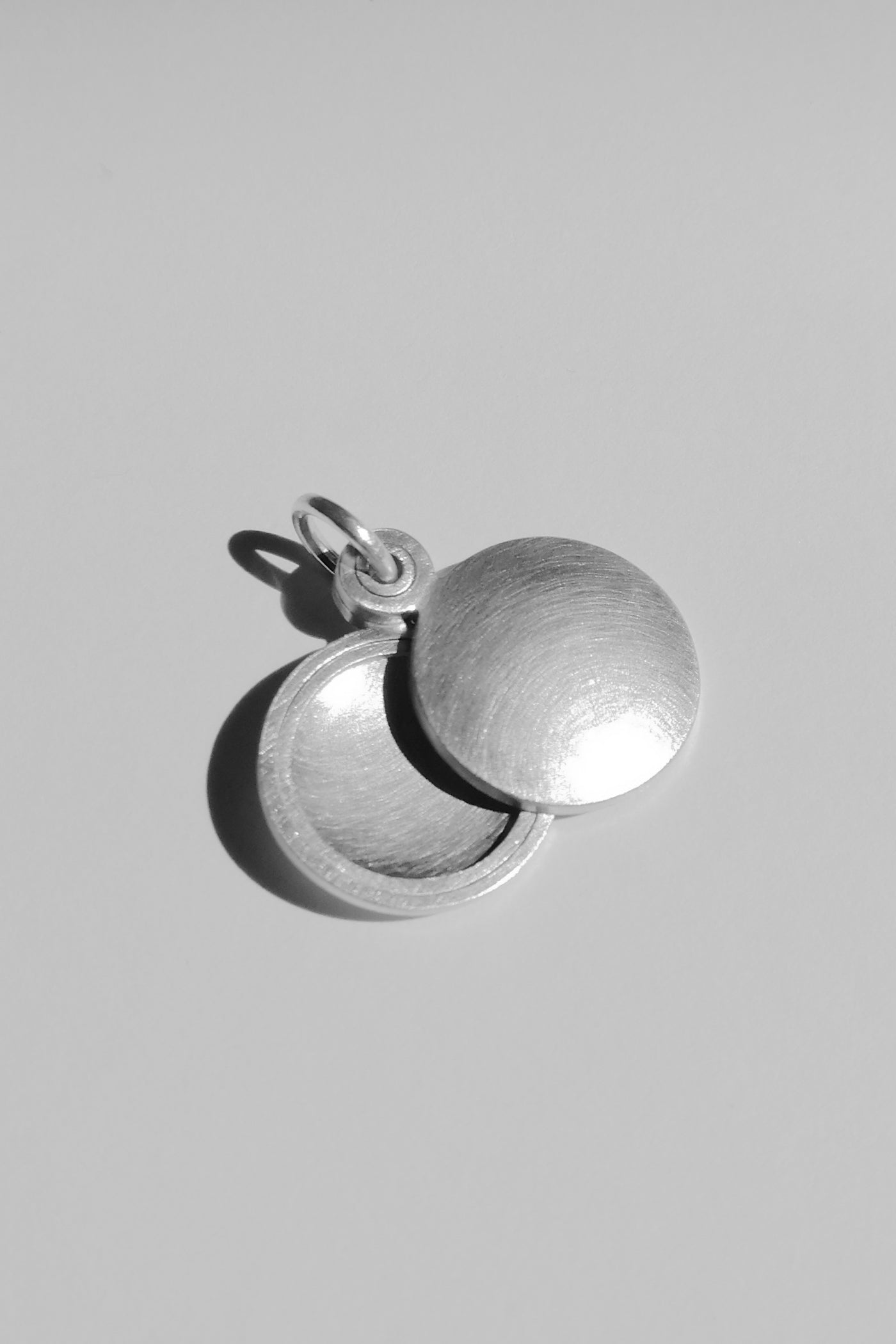 Round Locket pendant